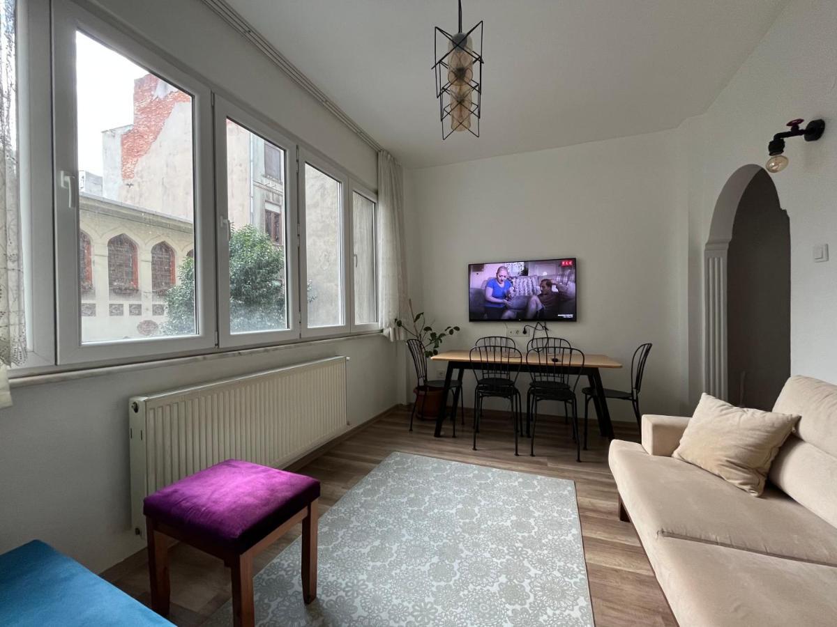 Centrally Located, 2+1 House In Taksim, Cihangir Apartment Истанбул Екстериор снимка