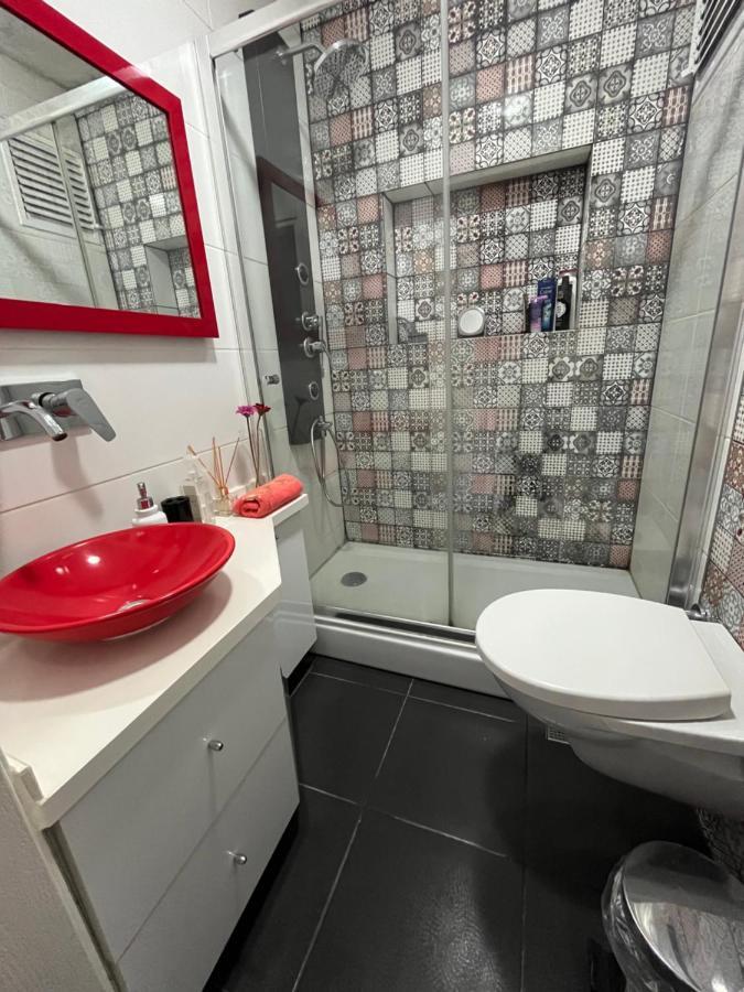 Centrally Located, 2+1 House In Taksim, Cihangir Apartment Истанбул Екстериор снимка