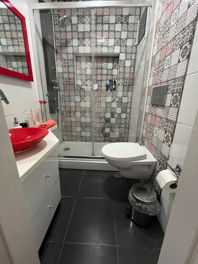 Centrally Located, 2+1 House In Taksim, Cihangir Apartment Истанбул Екстериор снимка