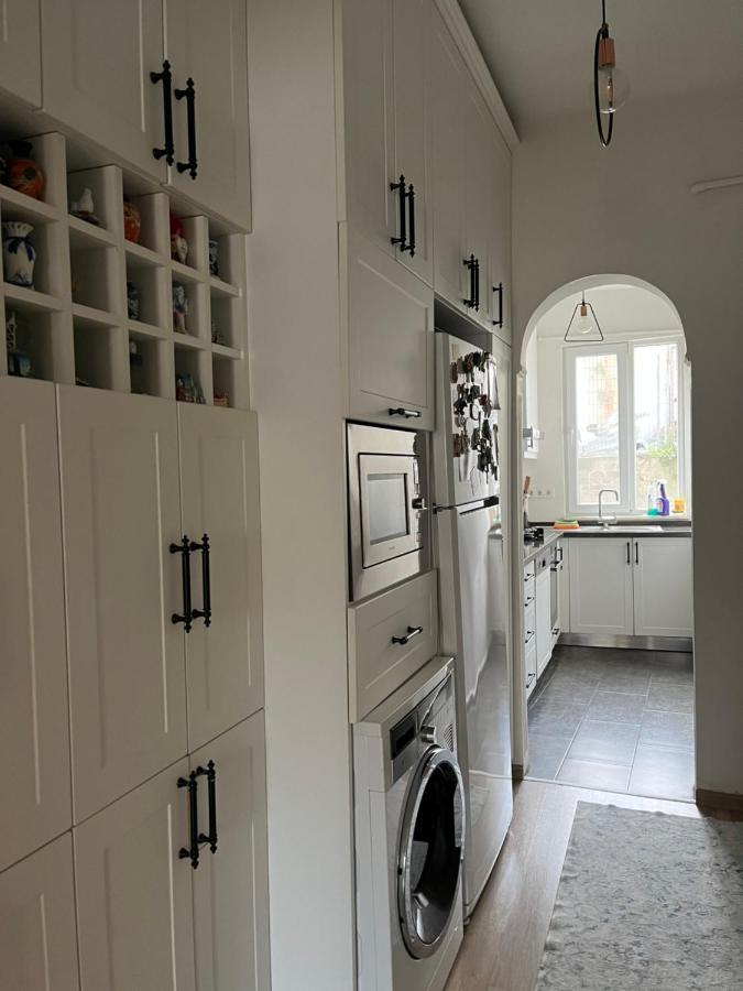 Centrally Located, 2+1 House In Taksim, Cihangir Apartment Истанбул Екстериор снимка