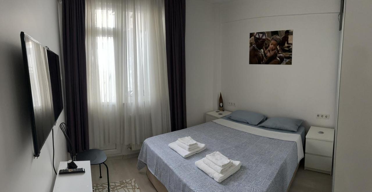 Centrally Located, 2+1 House In Taksim, Cihangir Apartment Истанбул Екстериор снимка